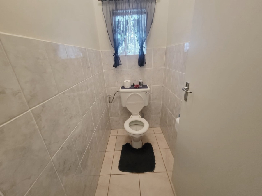 4 Bedroom Property for Sale in Suidrand Free State